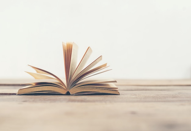 一个新人该如何做好房产中介？